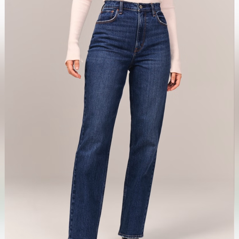 NWOT Curve Love Ultra High Rise 90s Straight Jean - Dark